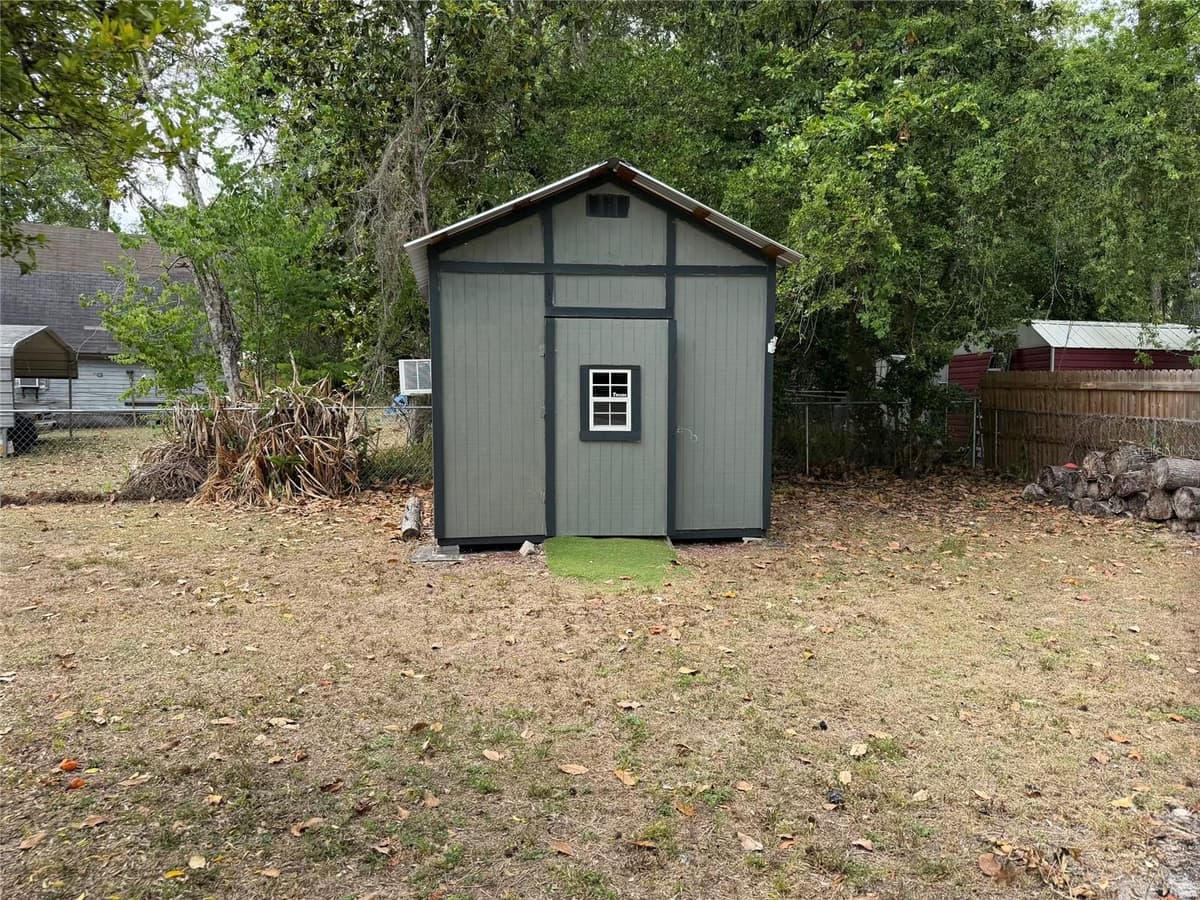 8732 CR 647 — photo 22 of 25