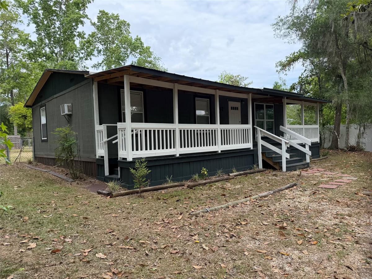 8732 CR 647 — photo 2 of 25