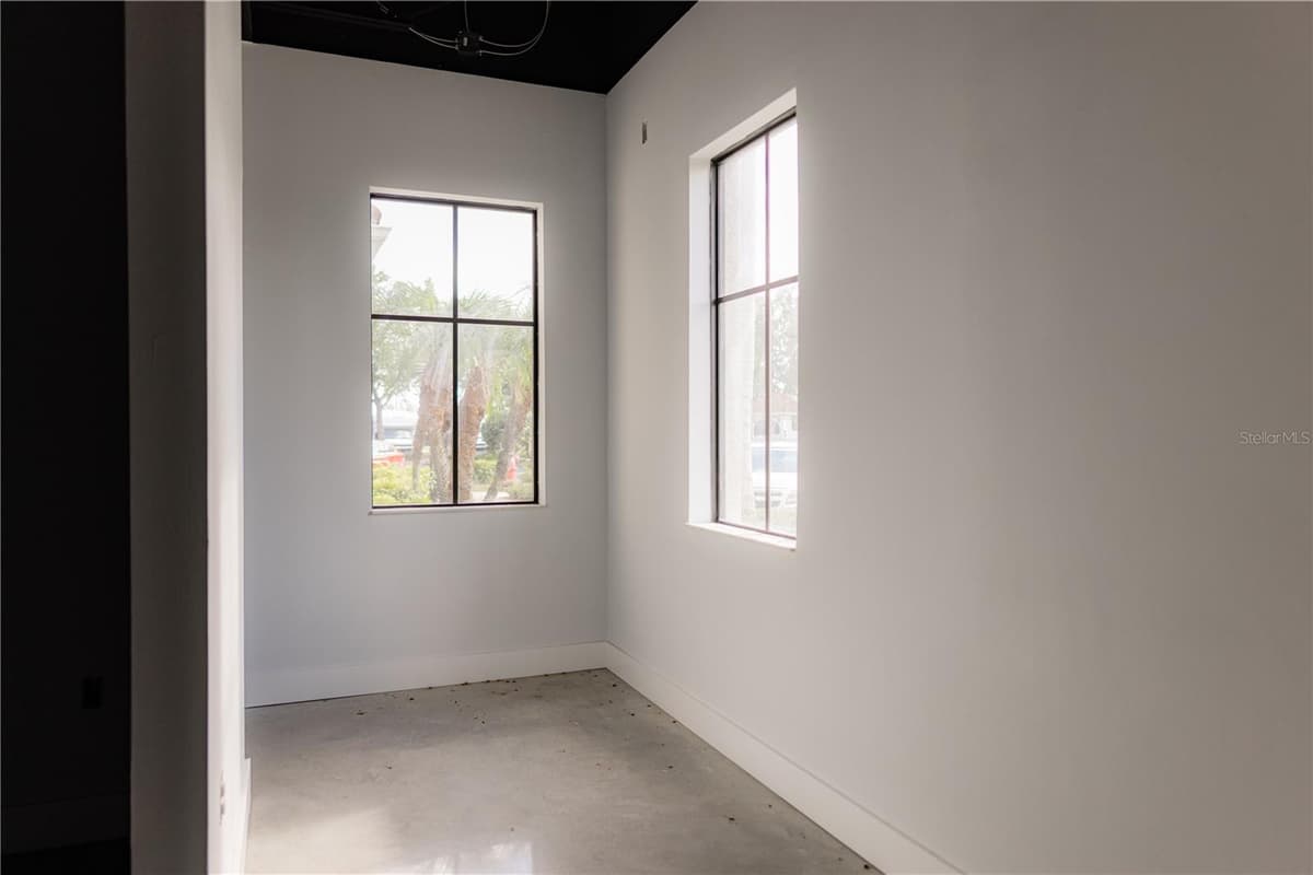5920 PAN AMERICAN BOULEVARD — photo 5 of 9