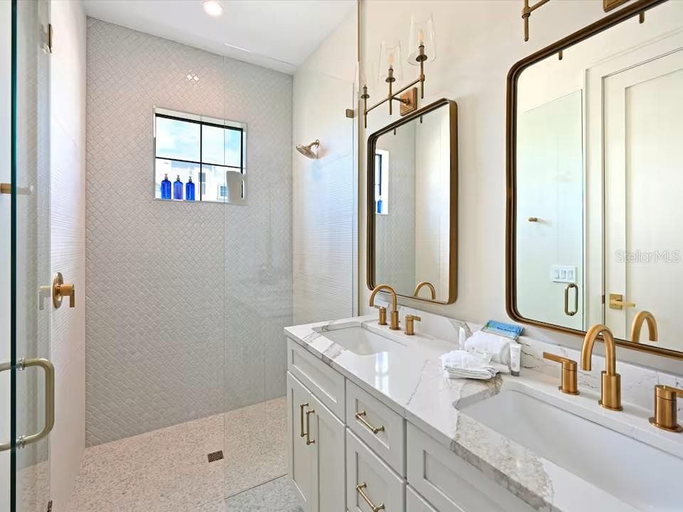 2209 AVENUE B — photo 22 of 43
