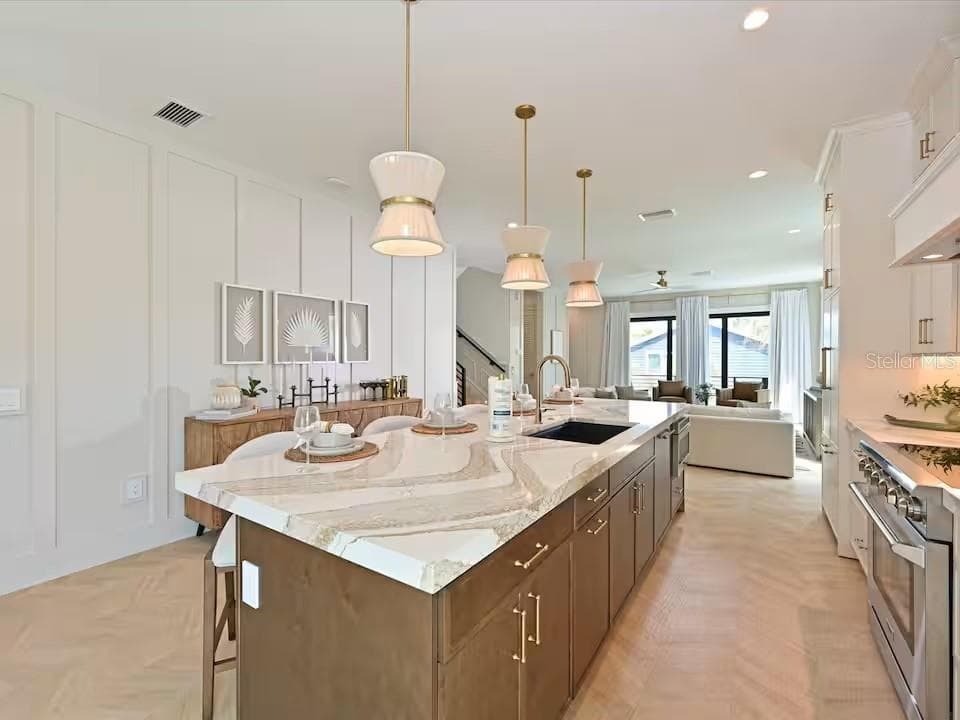 2209 AVENUE B — photo 11 of 43
