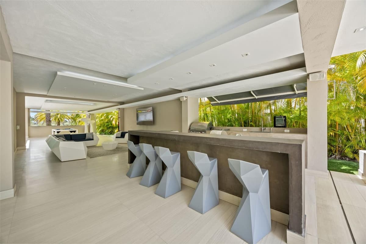 442 DORADO BEACH EAST — photo 35 of 41