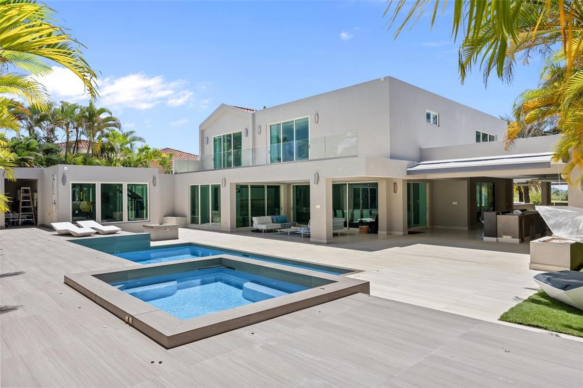 442 DORADO BEACH EAST — photo 37 of 41