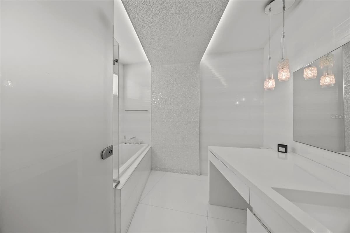 442 DORADO BEACH EAST — photo 31 of 41