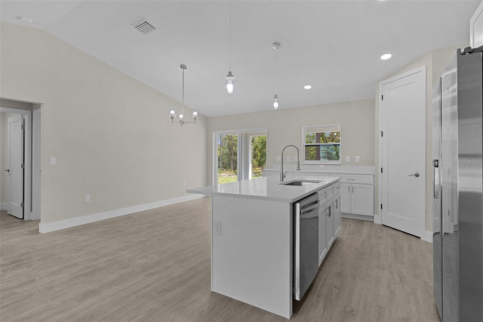 44 MALAUKA DRIVE — photo 6 of 34