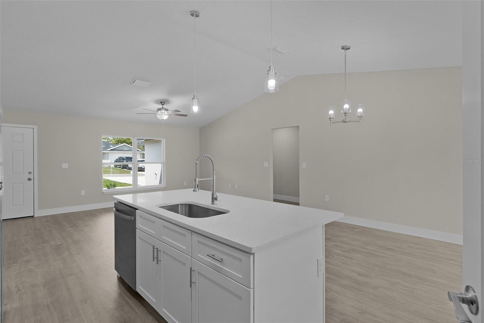 44 MALAUKA DRIVE — photo 7 of 34
