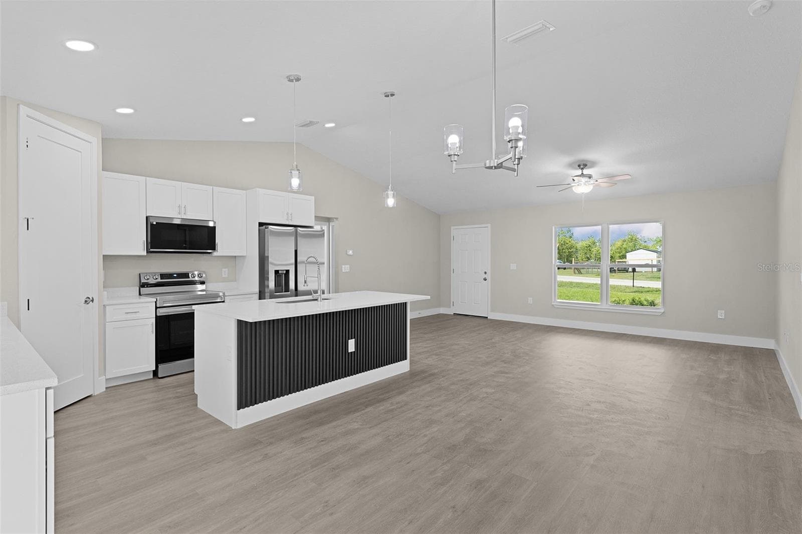 44 MALAUKA DRIVE — photo 10 of 34