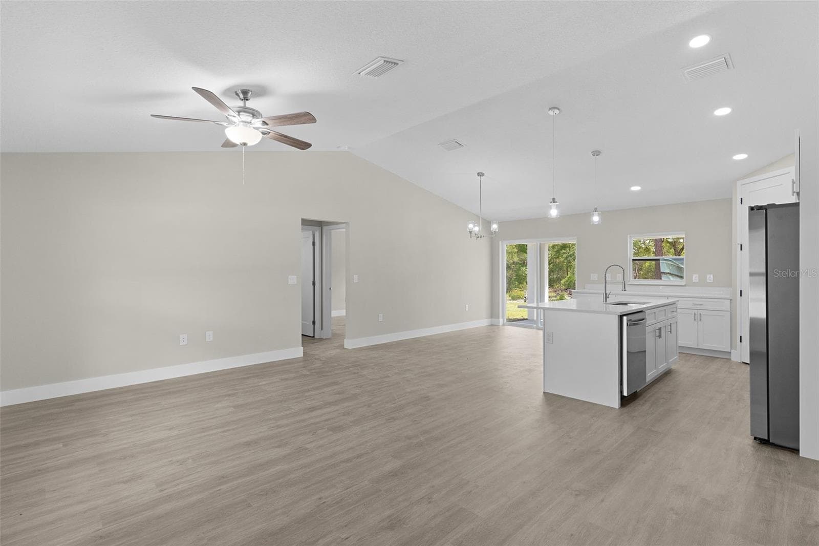 44 MALAUKA DRIVE — photo 14 of 34
