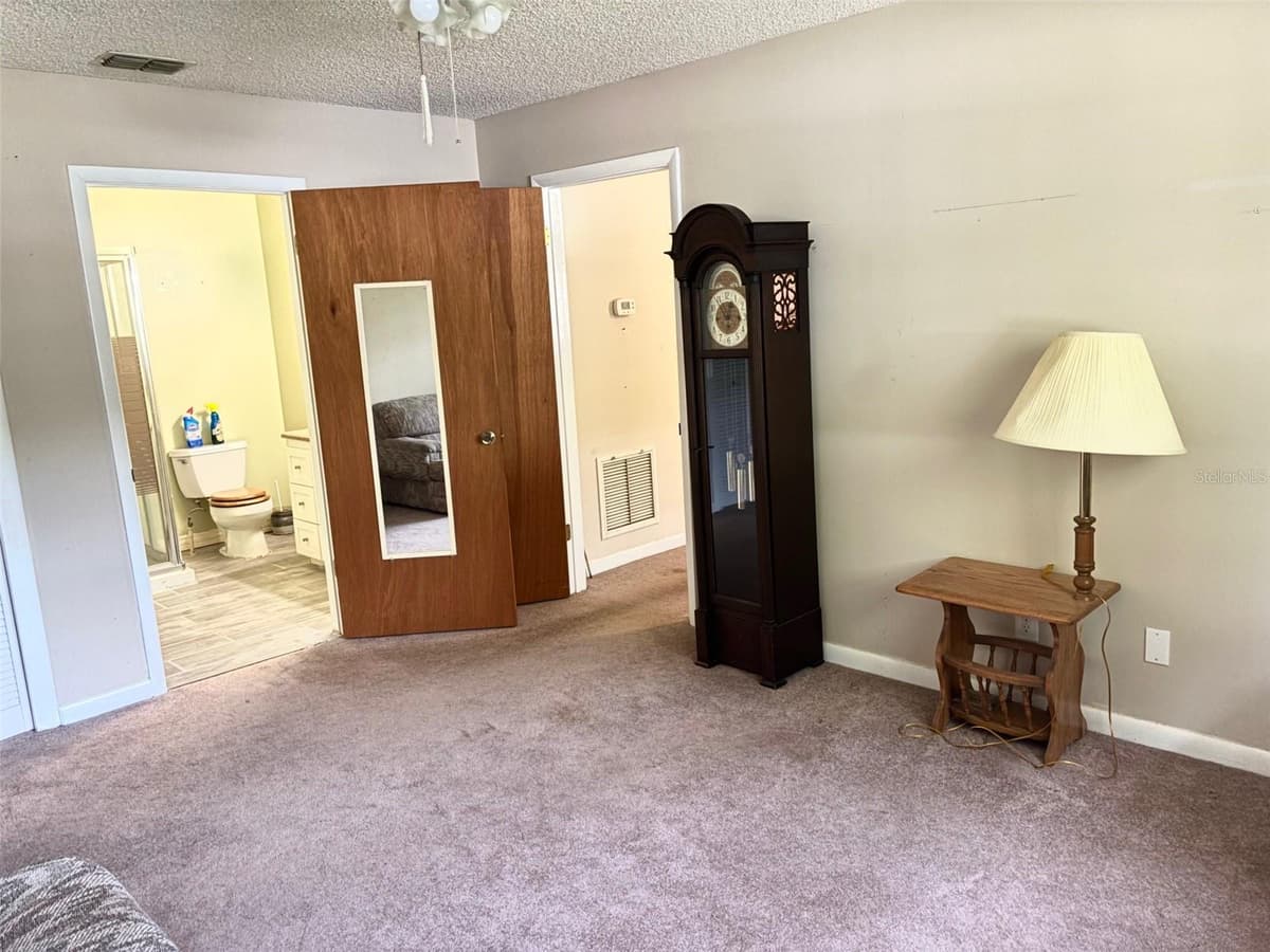 333 RIVIERA DRIVE — photo 13 of 22