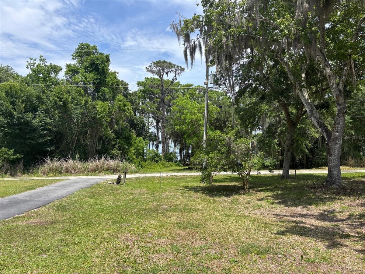 333 RIVIERA DRIVE — photo 20 of 22
