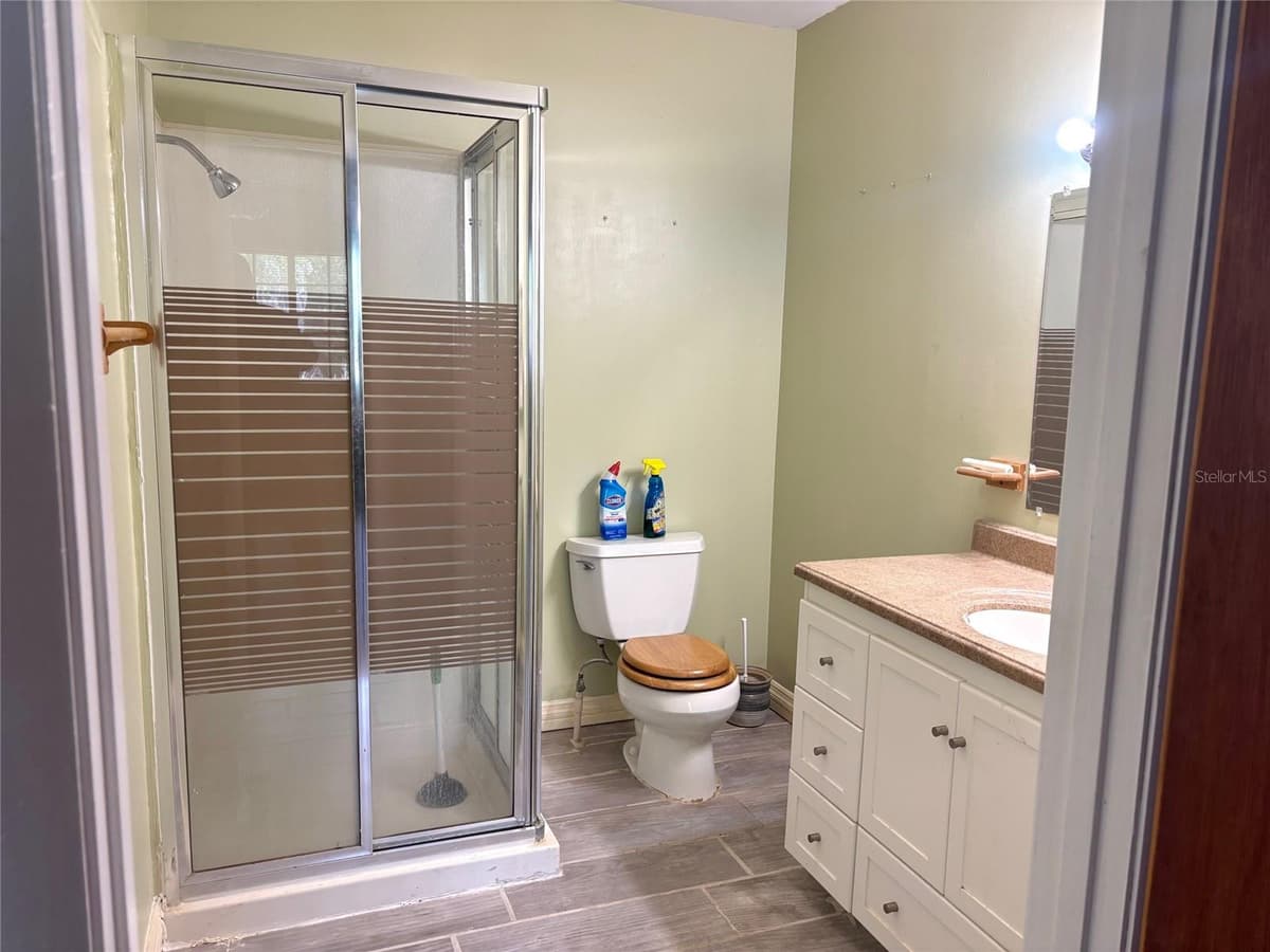 333 RIVIERA DRIVE — photo 15 of 22