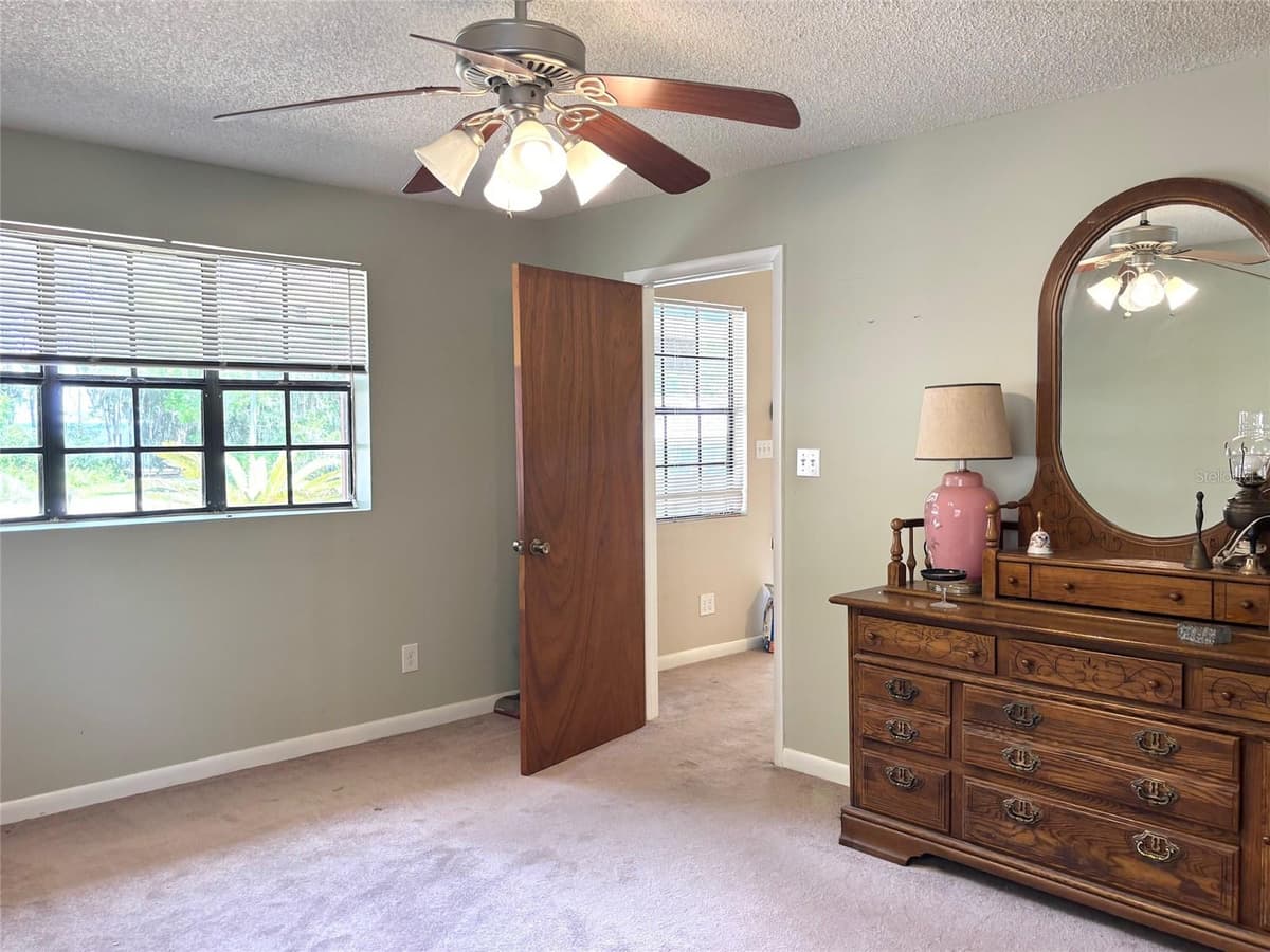 333 RIVIERA DRIVE — photo 9 of 22