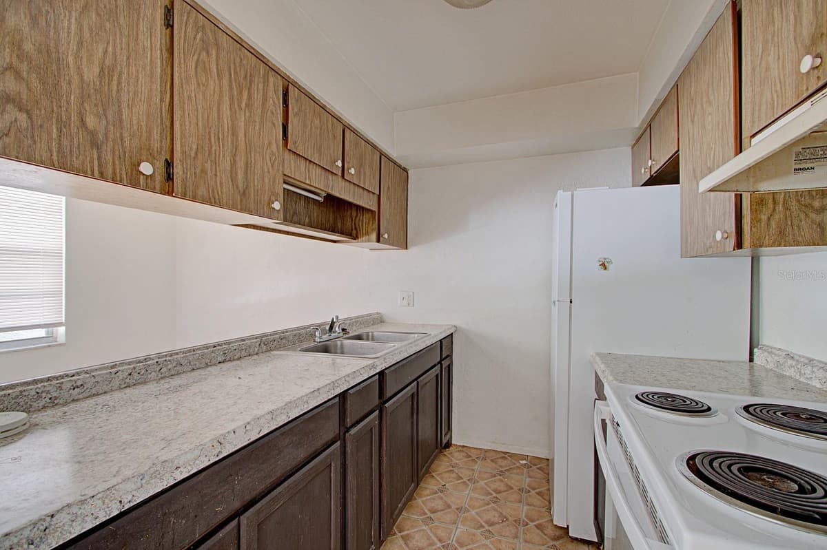 830 CLAKE STREET — photo 23 of 31