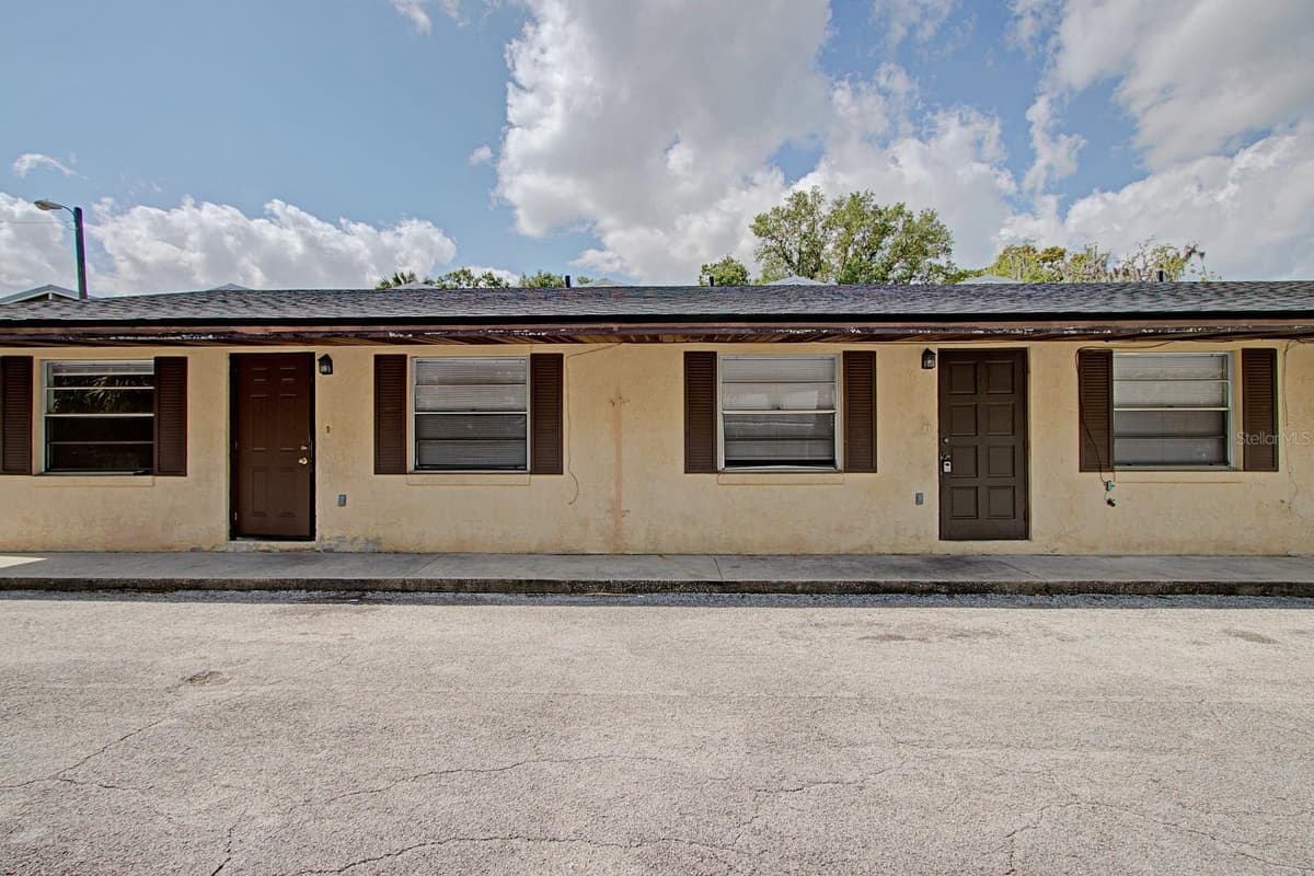 830 CLAKE STREET — photo 4 of 31