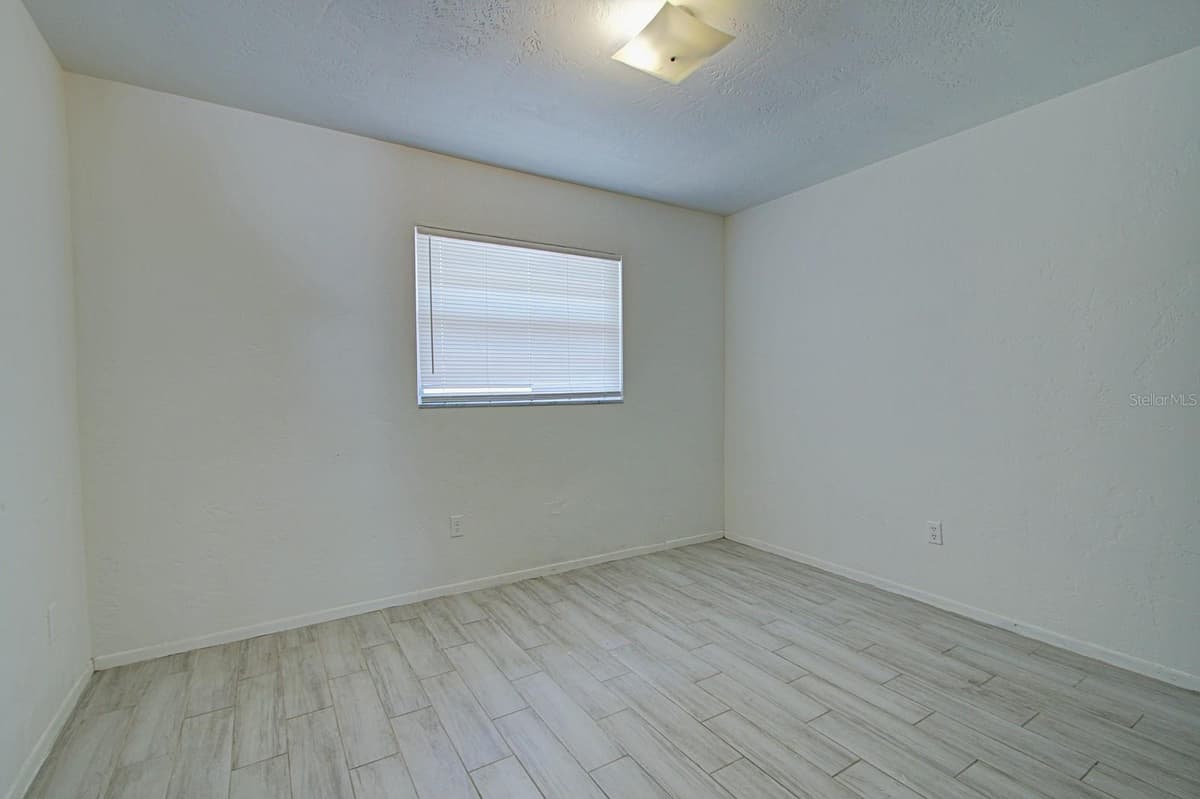 830 CLAKE STREET — photo 15 of 31