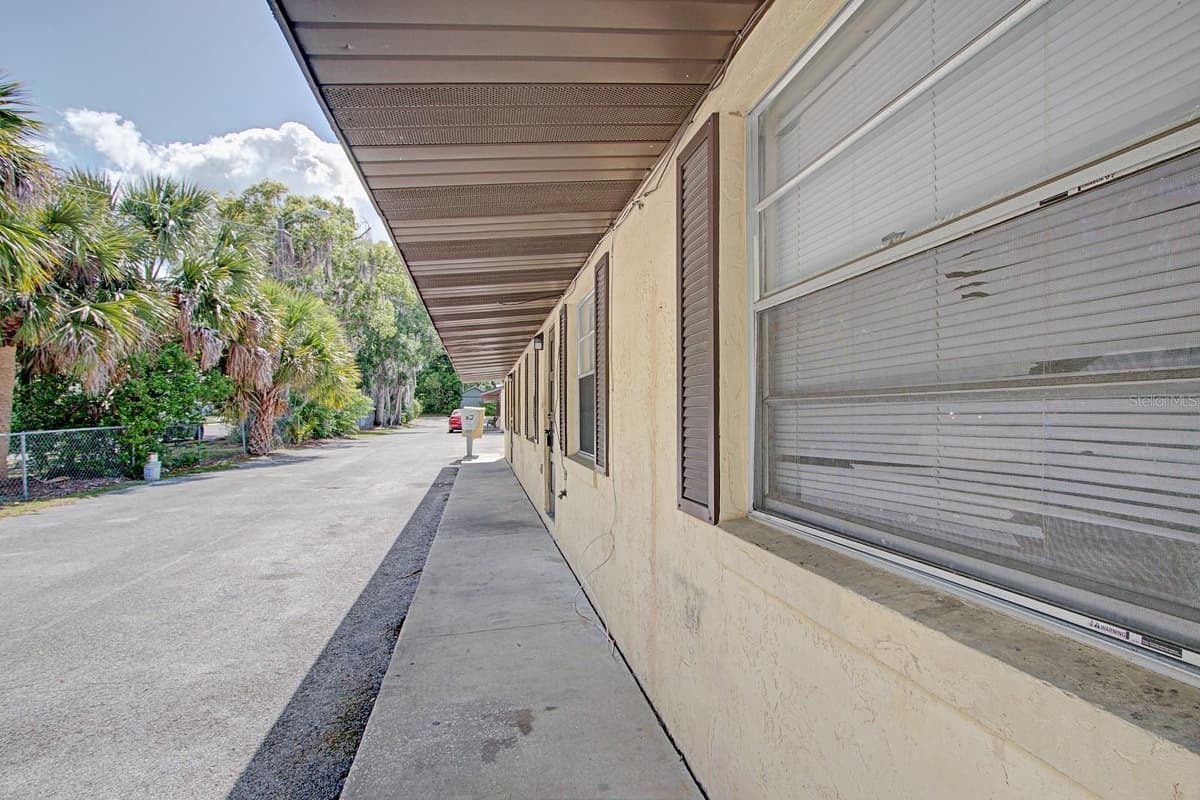 830 CLAKE STREET — photo 3 of 31