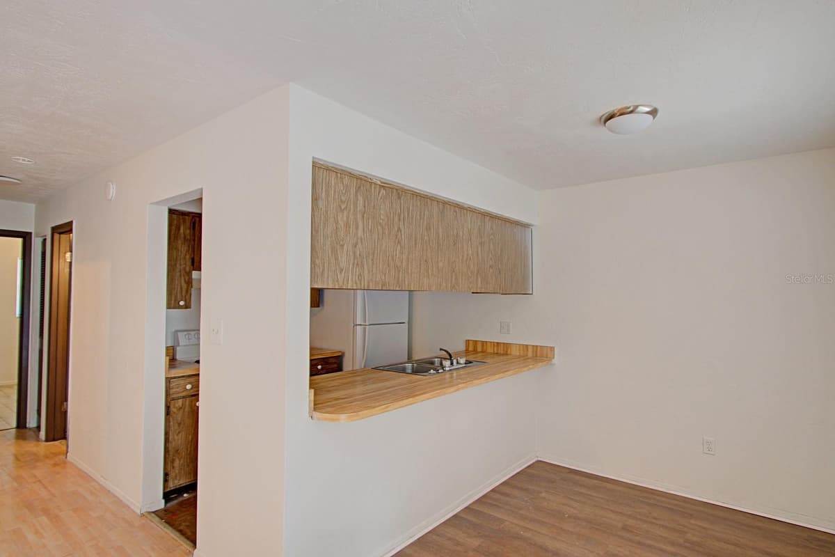 830 CLAKE STREET — photo 8 of 31