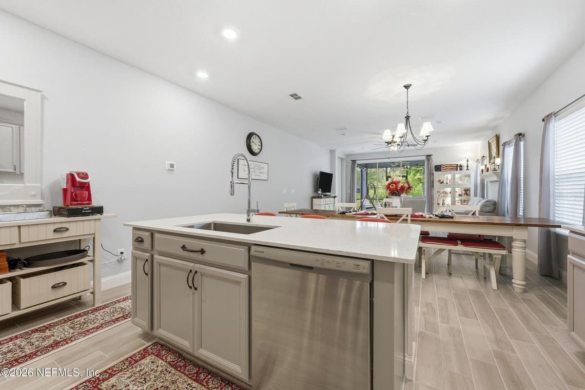 312 STILLWATER BOULEVARD — photo 12 of 53