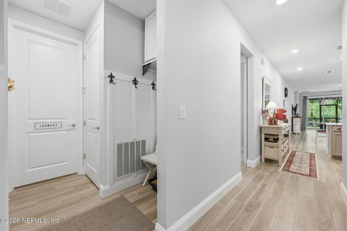 312 STILLWATER BOULEVARD — photo 30 of 53