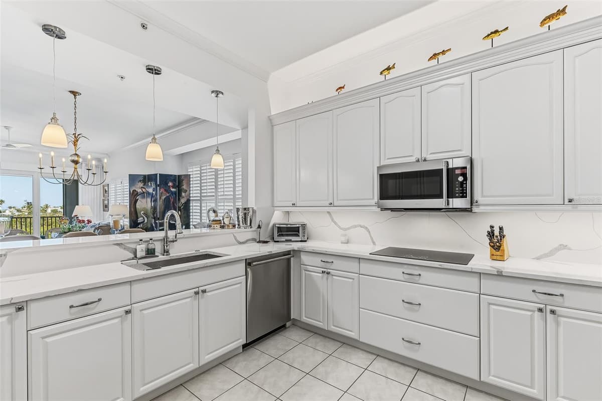 11200 HACIENDA DEL MAR BOULEVARD — photo 6 of 40