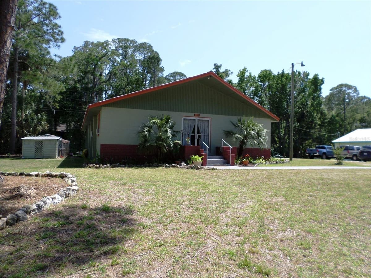6005 HIGHWAY 40 — photo 3 of 57