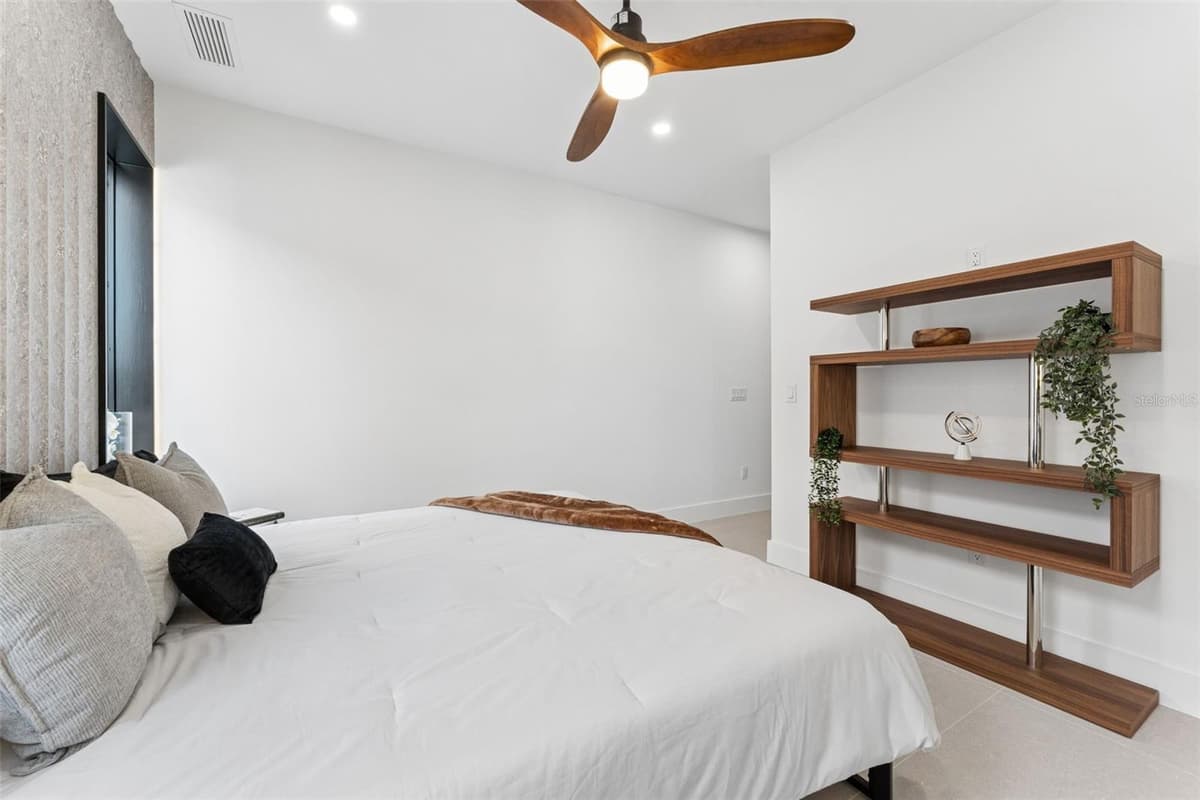 6887 ATLANTIC AVENUE — photo 85 of 100