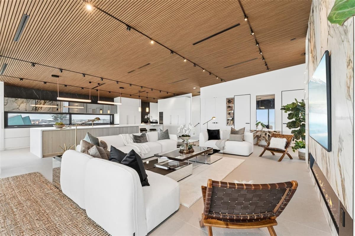 6887 ATLANTIC AVENUE — photo 19 of 100