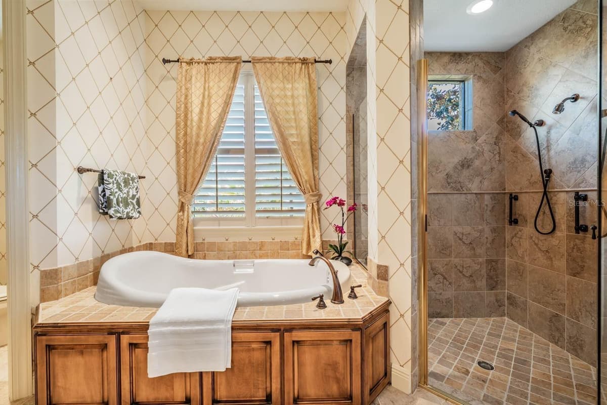 13327 CARNOUSTIE CIRCLE — photo 58 of 100