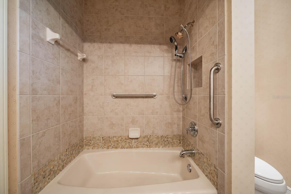 13327 CARNOUSTIE CIRCLE — photo 53 of 100