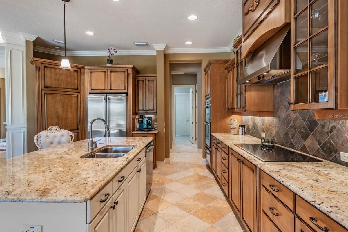 13327 CARNOUSTIE CIRCLE — photo 34 of 100