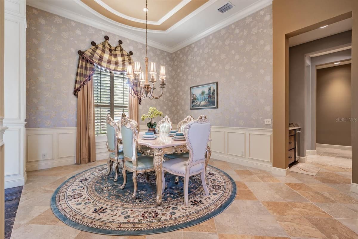 13327 CARNOUSTIE CIRCLE — photo 17 of 100
