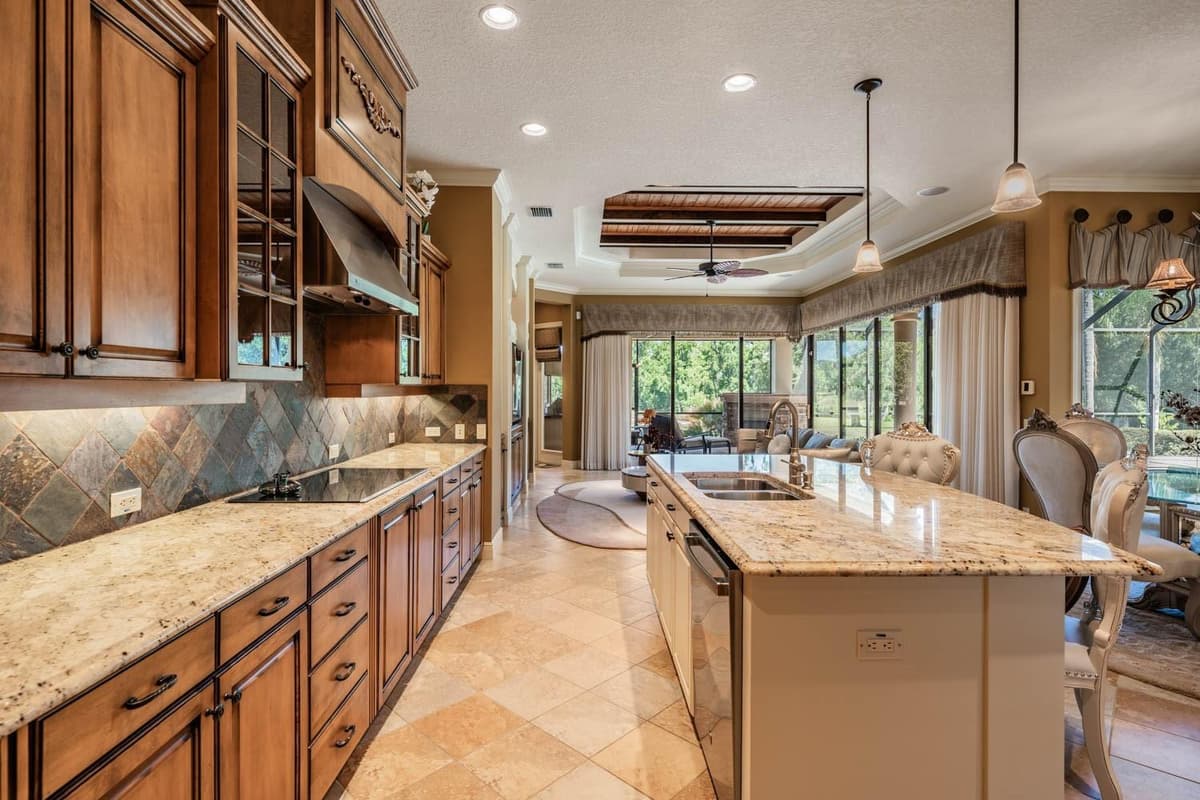 13327 CARNOUSTIE CIRCLE — photo 3 of 100