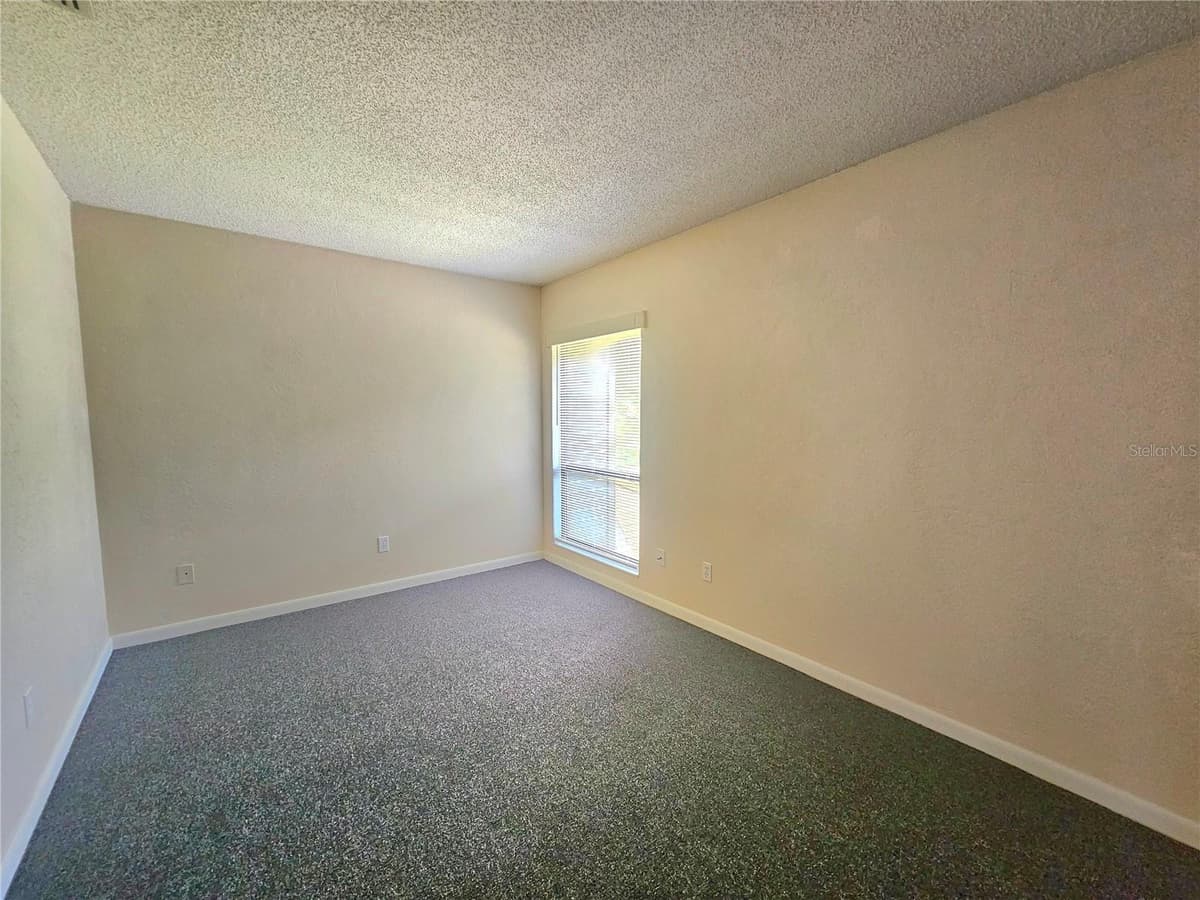 4 SHERBURY COURT — photo 41 of 53