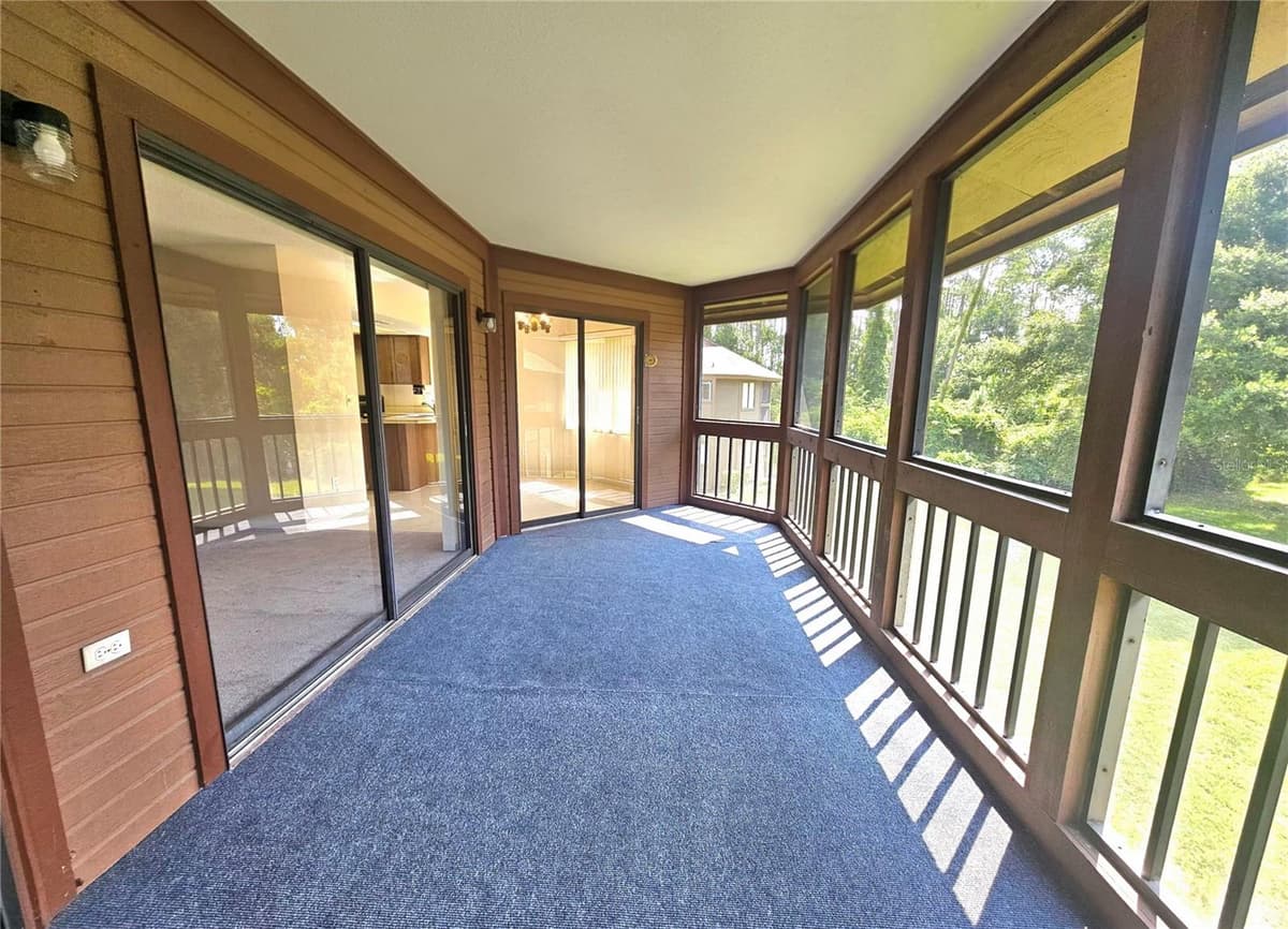 4 SHERBURY COURT — photo 33 of 53
