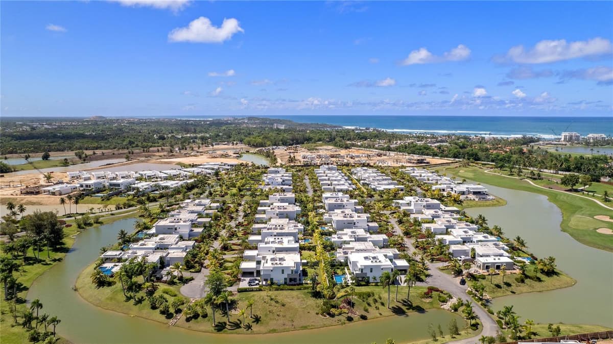 13 SALT LANE, THE ISLES AT DORADO BEACH — photo 50 of 51