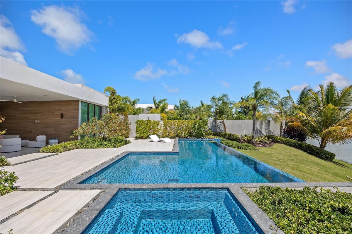 13 SALT LANE, THE ISLES AT DORADO BEACH — photo 43 of 51