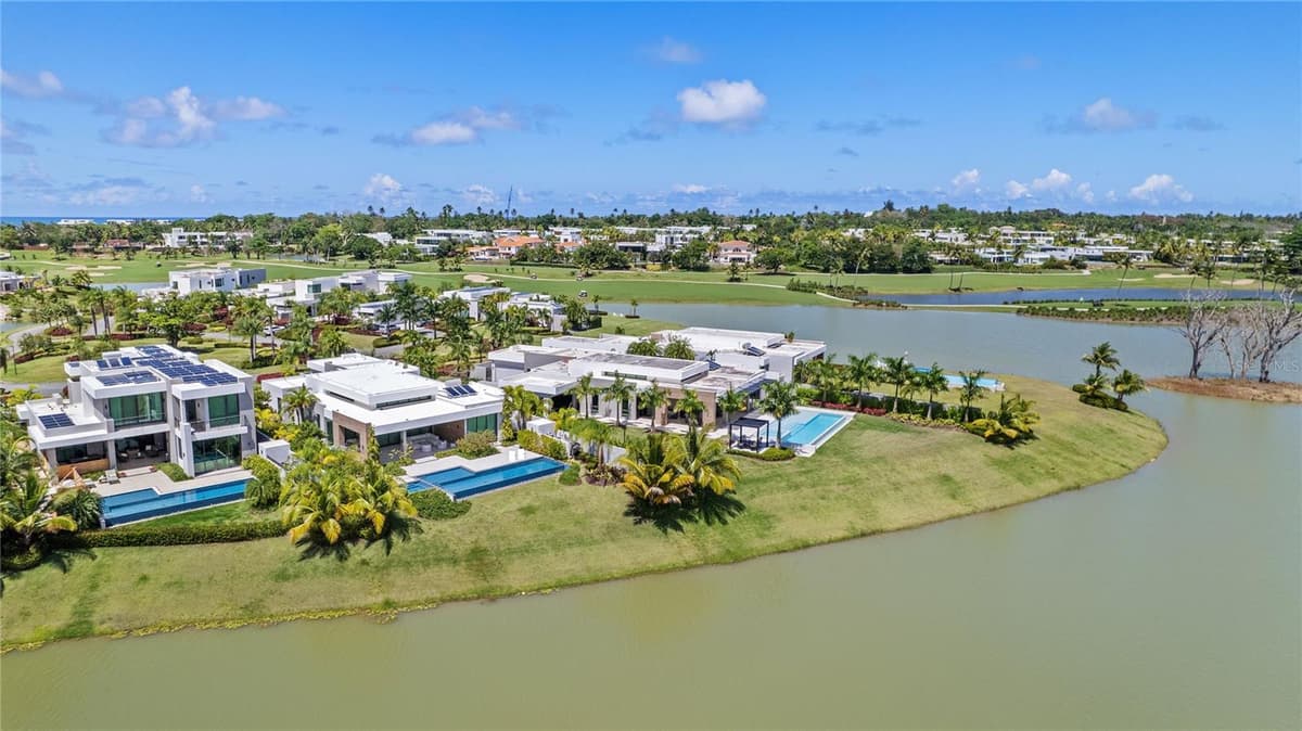 13 SALT LANE, THE ISLES AT DORADO BEACH — photo 45 of 51