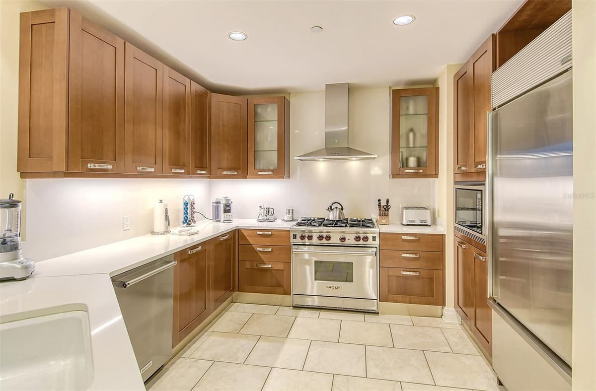 915 SEASIDE DRIVE — photo 13 of 50