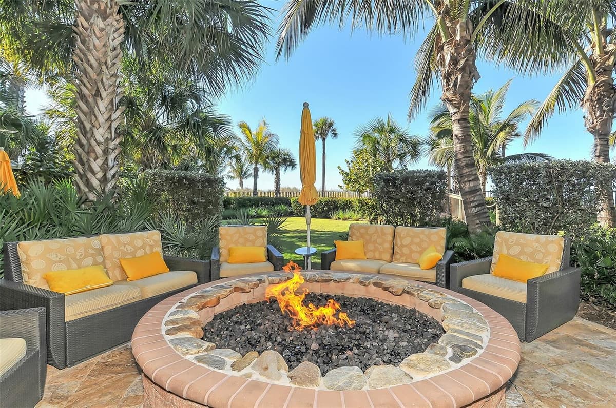 915 SEASIDE DRIVE — photo 40 of 50