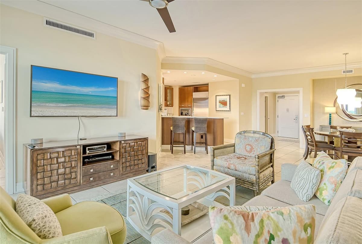915 SEASIDE DRIVE — photo 10 of 50