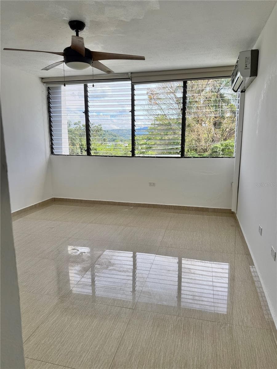 100 Carmen Hills Dr BEVERLY HILLS COURT — photo 4 of 12