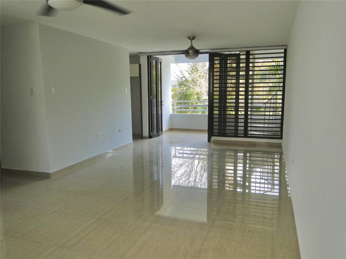 100 Carmen Hills Dr BEVERLY HILLS COURT — photo 2 of 12