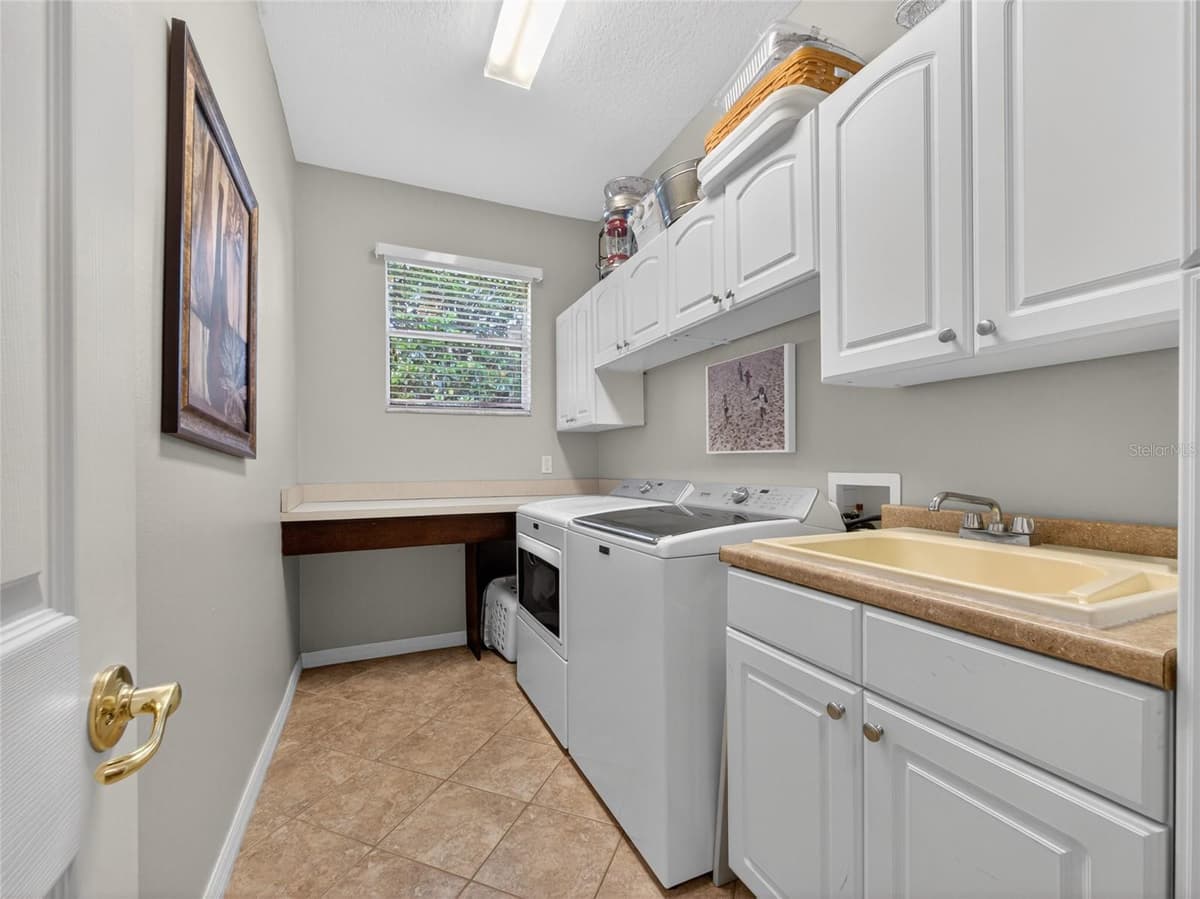 10354 OAKVIEW POINTE TERRACE — photo 43 of 49