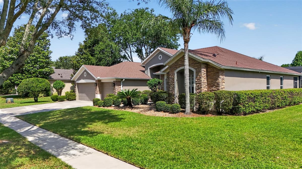 10354 OAKVIEW POINTE TERRACE — photo 3 of 49