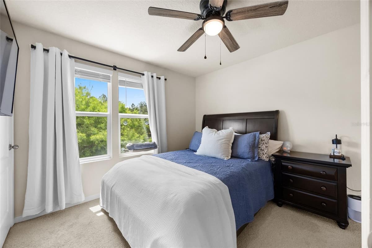 585 RUNNING WOODS STREET — photo 10 of 33