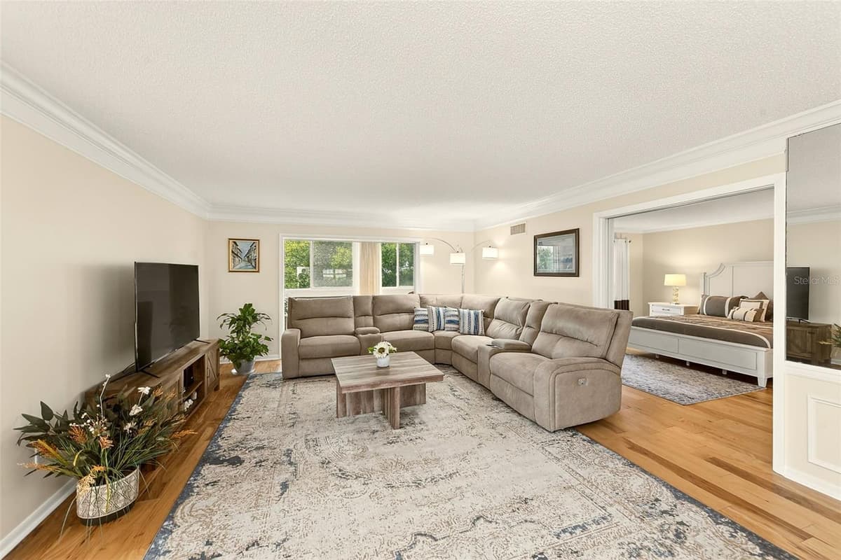 131 BLUFF VIEW DRIVE — photo 11 of 53