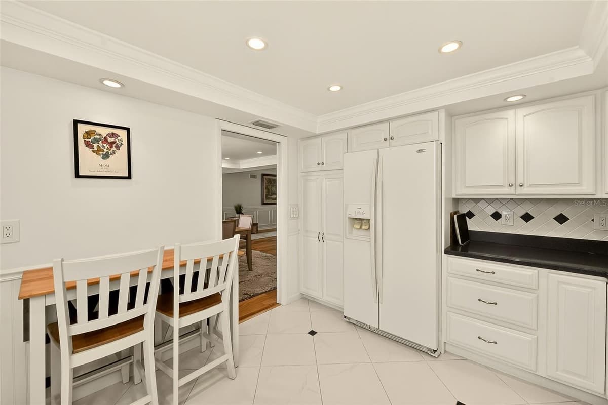 131 BLUFF VIEW DRIVE — photo 15 of 53
