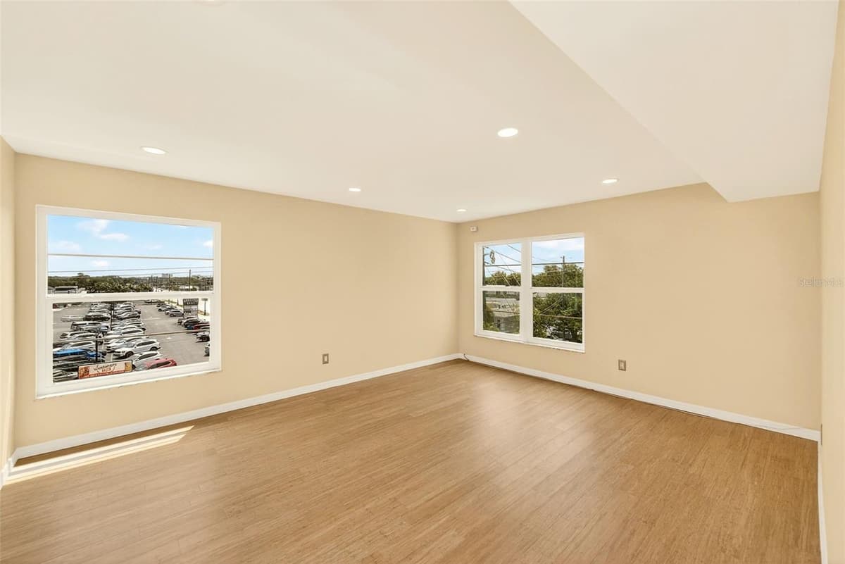 131 BLUFF VIEW DRIVE — photo 21 of 53