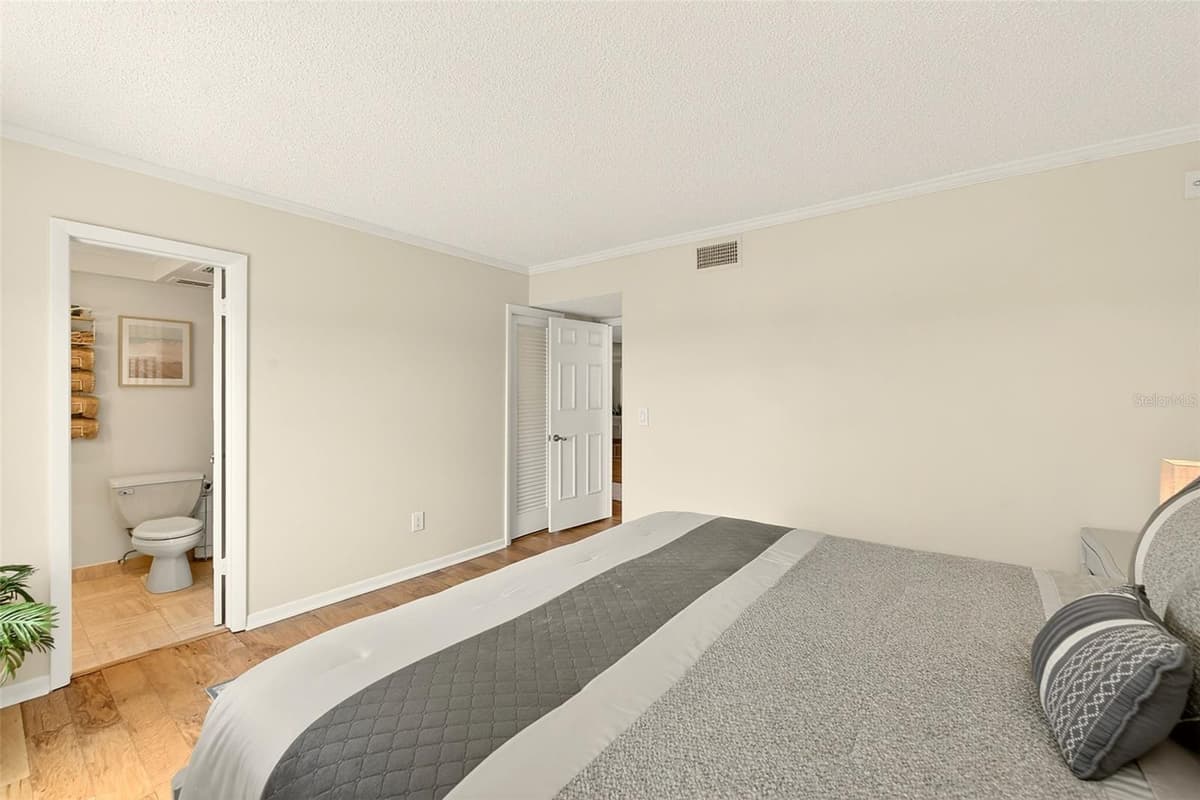 131 BLUFF VIEW DRIVE — photo 18 of 53
