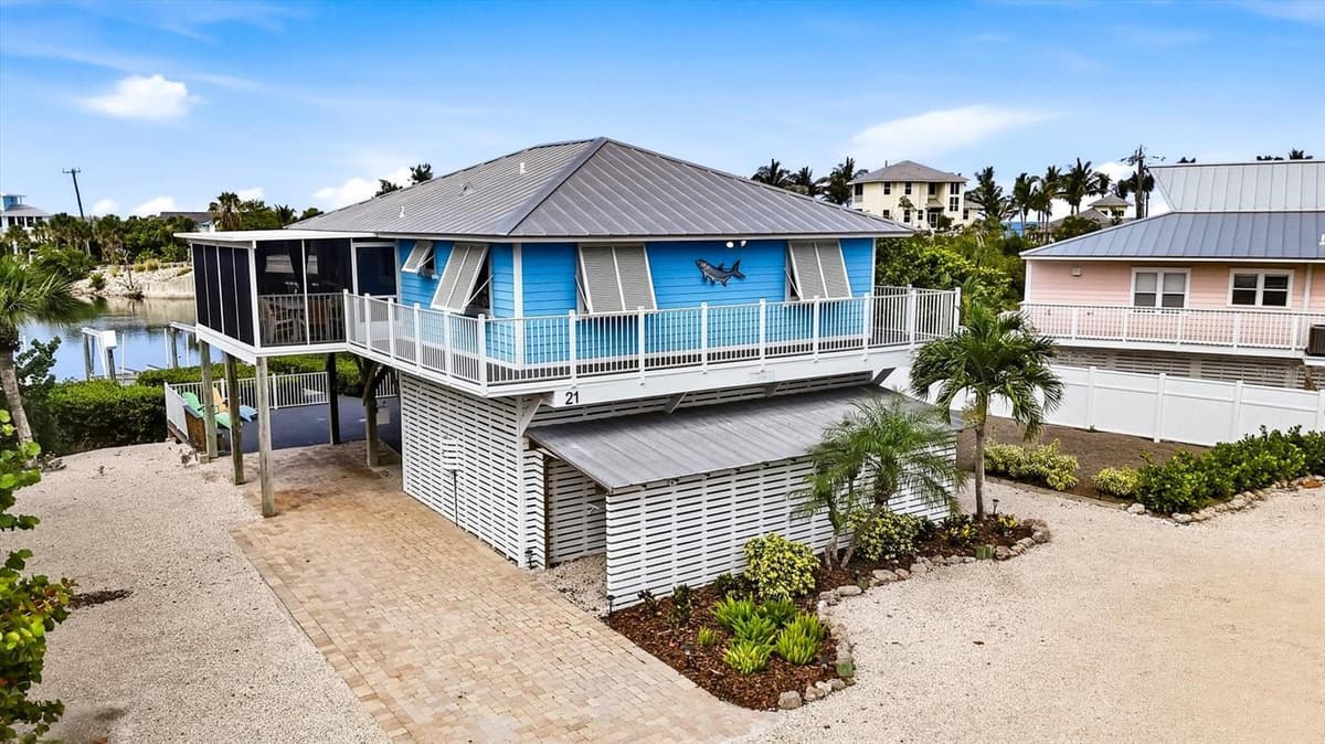 21 BOCILLA DRIVE — photo 1 of 56